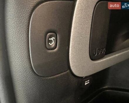 Белый Джип Чероки, объемом двигателя 2.18 л и пробегом 127 тыс. км за 17900 $, фото 33 на Automoto.ua