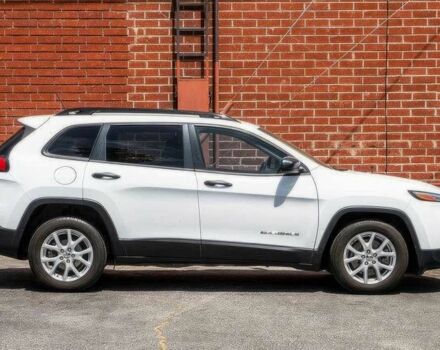 Белый Джип Чероки, объемом двигателя 2.4 л и пробегом 76 тыс. км за 8100 $, фото 3 на Automoto.ua