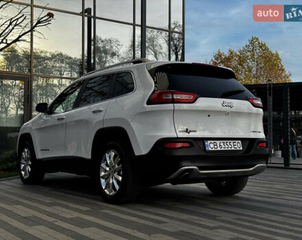 Білий Джип Cherokee, об'ємом двигуна 2.36 л та пробігом 155 тис. км за 13900 $, фото 10 на Automoto.ua