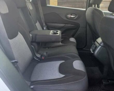 Белый Джип Чероки, объемом двигателя 3.24 л и пробегом 142 тыс. км за 13500 $, фото 14 на Automoto.ua