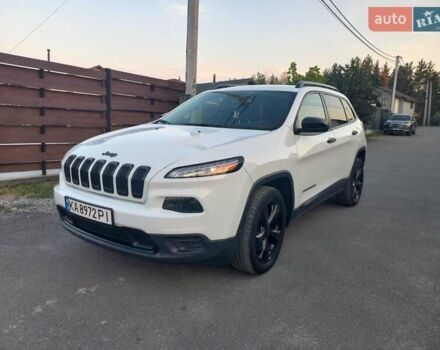 Белый Джип Чероки, объемом двигателя 3.24 л и пробегом 142 тыс. км за 13500 $, фото 39 на Automoto.ua