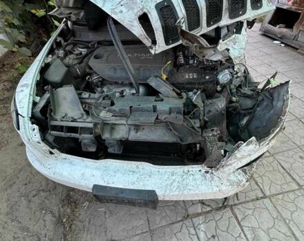 Белый Джип Чероки, объемом двигателя 2.4 л и пробегом 185 тыс. км за 4400 $, фото 12 на Automoto.ua