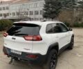 Білий Джип Cherokee, об'ємом двигуна 3.2 л та пробігом 163 тис. км за 16000 $, фото 3 на Automoto.ua