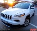Білий Джип Cherokee, об'ємом двигуна 2.4 л та пробігом 0 тис. км за 15000 $, фото 1 на Automoto.ua