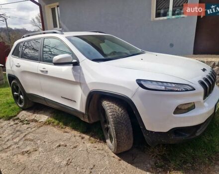 Білий Джип Cherokee, об'ємом двигуна 3.24 л та пробігом 71 тис. км за 13700 $, фото 5 на Automoto.ua