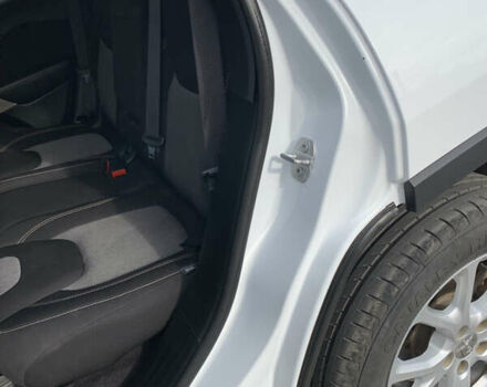 Белый Джип Чероки, объемом двигателя 2.36 л и пробегом 135 тыс. км за 12600 $, фото 15 на Automoto.ua