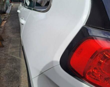 Белый Джип Чероки, объемом двигателя 2.36 л и пробегом 106 тыс. км за 16500 $, фото 1 на Automoto.ua