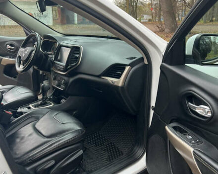 Белый Джип Чероки, объемом двигателя 3.2 л и пробегом 113 тыс. км за 15200 $, фото 27 на Automoto.ua