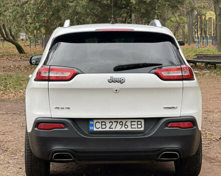 Белый Джип Чероки, объемом двигателя 3.2 л и пробегом 113 тыс. км за 15200 $, фото 2 на Automoto.ua