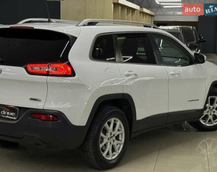 Белый Джип Чероки, объемом двигателя 2.36 л и пробегом 107 тыс. км за 12699 $, фото 8 на Automoto.ua