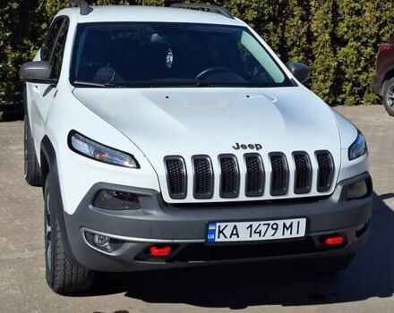 Білий Джип Cherokee, об'ємом двигуна 2.36 л та пробігом 119 тис. км за 17900 $, фото 4 на Automoto.ua