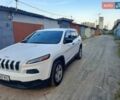 Білий Джип Cherokee, об'ємом двигуна 2.4 л та пробігом 260 тис. км за 10900 $, фото 1 на Automoto.ua