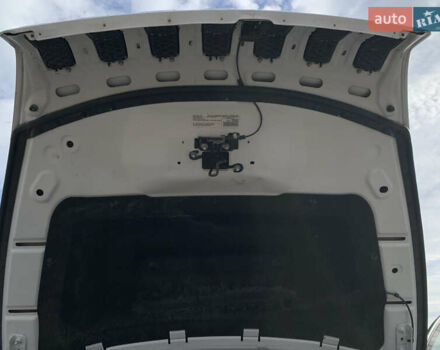 Белый Джип Чероки, объемом двигателя 2.36 л и пробегом 135 тыс. км за 12600 $, фото 22 на Automoto.ua