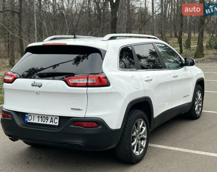 Білий Джип Cherokee, об'ємом двигуна 2.36 л та пробігом 146 тис. км за 13700 $, фото 2 на Automoto.ua