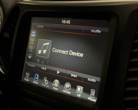 Джип Cherokee 2017 у Миколаєві на Automoto.ua Білий Джип Cherokee, об'ємом двигуна 2.4 л та пробігом 107 тис. км за 12999 $, фото 7 на Automoto.ua