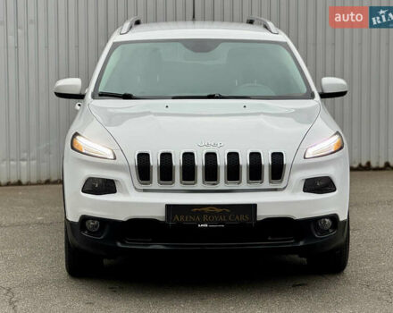 Белый Джип Чероки, объемом двигателя 2.36 л и пробегом 183 тыс. км за 11999 $, фото 4 на Automoto.ua
