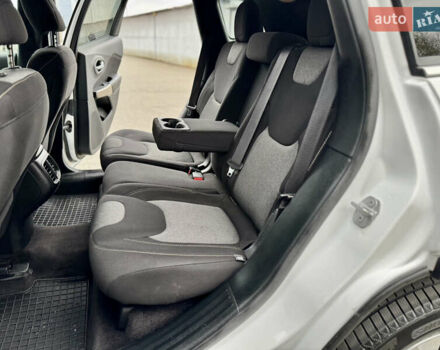 Белый Джип Чероки, объемом двигателя 2.36 л и пробегом 183 тыс. км за 11999 $, фото 19 на Automoto.ua