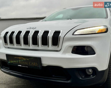 Белый Джип Чероки, объемом двигателя 2.36 л и пробегом 183 тыс. км за 11999 $, фото 13 на Automoto.ua