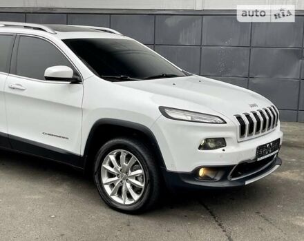 Білий Джип Cherokee, об'ємом двигуна 2.18 л та пробігом 157 тис. км за 19200 $, фото 39 на Automoto.ua