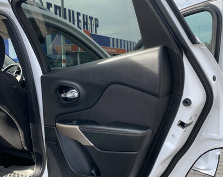 Белый Джип Чероки, объемом двигателя 2.36 л и пробегом 135 тыс. км за 12600 $, фото 19 на Automoto.ua