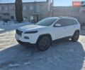Белый Джип Чероки, объемом двигателя 2.36 л и пробегом 120 тыс. км за 15500 $, фото 1 на Automoto.ua