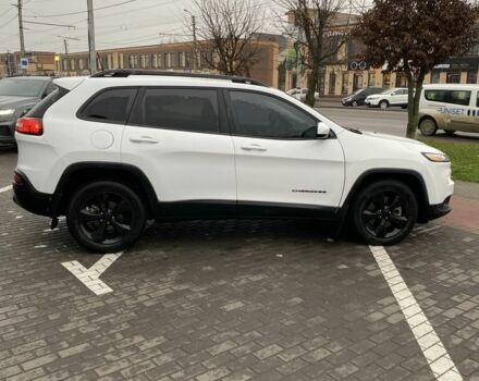 Білий Джип Cherokee, об'ємом двигуна 2.4 л та пробігом 71 тис. км за 15000 $, фото 6 на Automoto.ua
