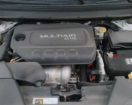 Белый Джип Чероки, объемом двигателя 2.4 л и пробегом 166 тыс. км за 14400 $, фото 12 на Automoto.ua