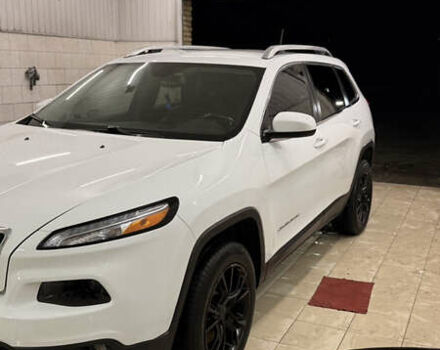 Белый Джип Чероки, объемом двигателя 2.36 л и пробегом 149 тыс. км за 14000 $, фото 1 на Automoto.ua