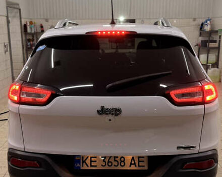 Белый Джип Чероки, объемом двигателя 2.36 л и пробегом 149 тыс. км за 14000 $, фото 7 на Automoto.ua