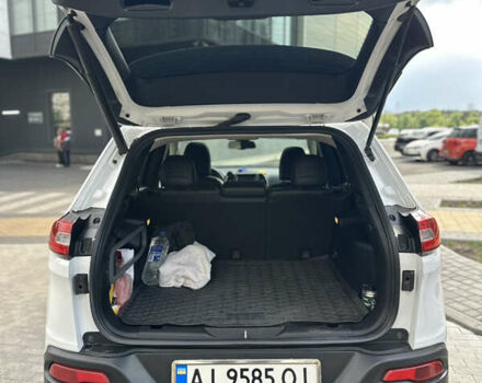 Белый Джип Чероки, объемом двигателя 3.2 л и пробегом 115 тыс. км за 15800 $, фото 11 на Automoto.ua