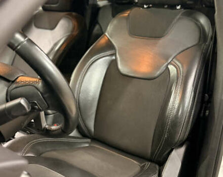 Белый Джип Чероки, объемом двигателя 2.36 л и пробегом 149 тыс. км за 14000 $, фото 14 на Automoto.ua