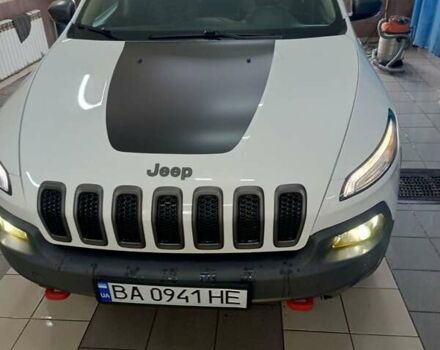 Джип Чероки 2017 в Кропивницком (Кировограде) на Automoto.ua Белый Джип Чероки, объемом двигателя 2.36 л и пробегом 217 тыс. км за 16500 $, фото 2 на Automoto.ua