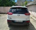 Білий Джип Cherokee, об'ємом двигуна 2.36 л та пробігом 243 тис. км за 12500 $, фото 1 на Automoto.ua
