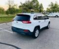 Білий Джип Cherokee, об'ємом двигуна 2.4 л та пробігом 59 тис. км за 11000 $, фото 2 на Automoto.ua