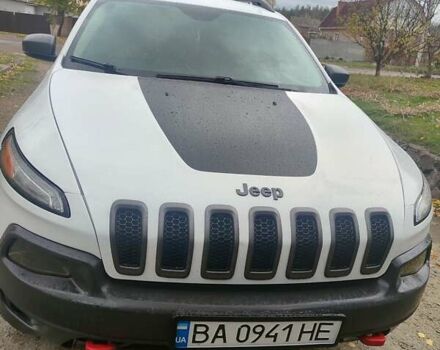 Джип Чероки 2017 в Кропивницком (Кировограде) на Automoto.ua Белый Джип Чероки, объемом двигателя 2.36 л и пробегом 217 тыс. км за 16500 $, фото 6 на Automoto.ua