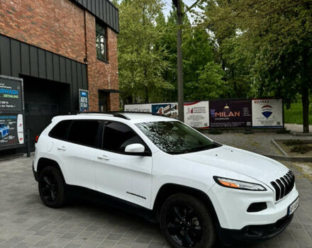 Білий Джип Cherokee, об'ємом двигуна 2.36 л та пробігом 152 тис. км за 13400 $, фото 3 на Automoto.ua