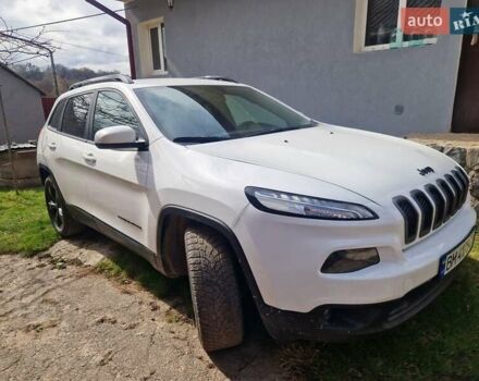 Білий Джип Cherokee, об'ємом двигуна 3.24 л та пробігом 71 тис. км за 13700 $, фото 4 на Automoto.ua