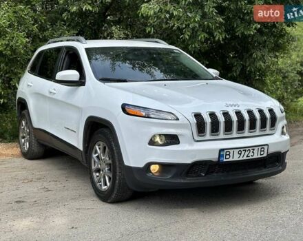 Белый Джип Чероки, объемом двигателя 2.36 л и пробегом 145 тыс. км за 12300 $, фото 1 на Automoto.ua