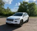 Білий Джип Cherokee, об'ємом двигуна 2.36 л та пробігом 220 тис. км за 12200 $, фото 1 на Automoto.ua