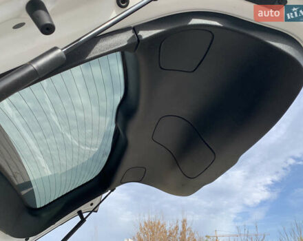 Белый Джип Чероки, объемом двигателя 2.36 л и пробегом 135 тыс. км за 12600 $, фото 17 на Automoto.ua