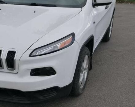 Белый Джип Чероки, объемом двигателя 0 л и пробегом 112 тыс. км за 7800 $, фото 3 на Automoto.ua
