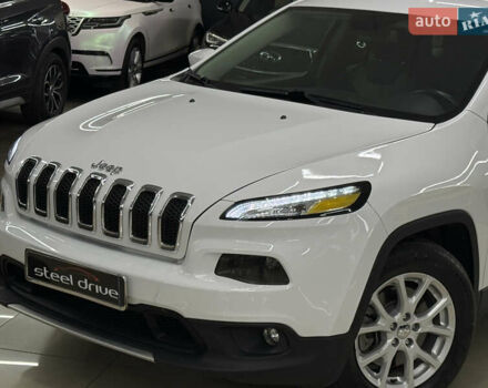 Джип Cherokee 2017 у Миколаєві на Automoto.ua Білий Джип Cherokee, об'ємом двигуна 2.36 л та пробігом 107 тис. км за 12999 $, фото 1 на Automoto.ua