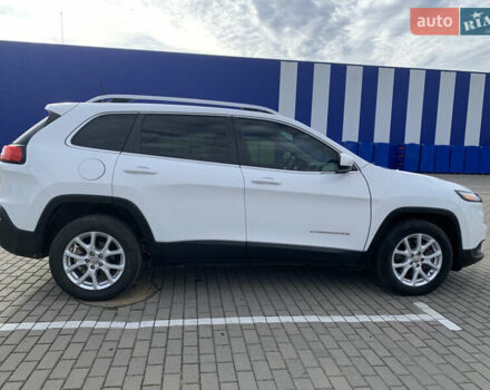 Белый Джип Чероки, объемом двигателя 2.36 л и пробегом 135 тыс. км за 12600 $, фото 6 на Automoto.ua