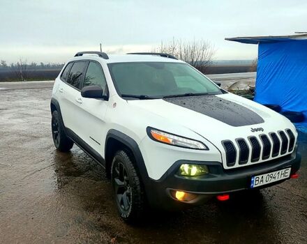 Джип Чероки 2017 в Кропивницком (Кировограде) на Automoto.ua Белый Джип Чероки, объемом двигателя 2.4 л и пробегом 217 тыс. км за 16500 $, фото 1 на Automoto.ua