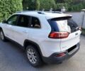 Джип Чероки 2017 в Киеве на Automoto.ua Белый Джип Чероки, объемом двигателя 0 л и пробегом 96 тыс. км за 9100 $, фото 5 на Automoto.ua