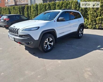 Білий Джип Cherokee, об'ємом двигуна 2.36 л та пробігом 119 тис. км за 17900 $, фото 7 на Automoto.ua