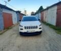 Белый Джип Чероки, объемом двигателя 2.4 л и пробегом 262 тыс. км за 10900 $, фото 1 на Automoto.ua