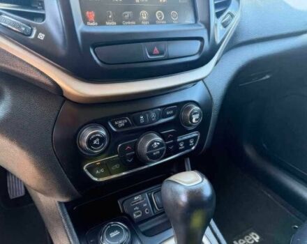 Білий Джип Cherokee, об'ємом двигуна 3.2 л та пробігом 88 тис. км за 6500 $, фото 22 на Automoto.ua