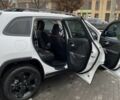 Білий Джип Cherokee, об'ємом двигуна 2.4 л та пробігом 71 тис. км за 15000 $, фото 14 на Automoto.ua