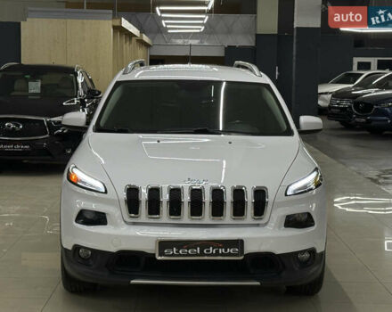 Белый Джип Чероки, объемом двигателя 2.36 л и пробегом 107 тыс. км за 12699 $, фото 2 на Automoto.ua